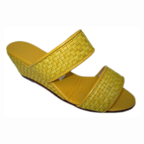 04 Lilly + Wedge Yellow Weave Yellow Kid + piping