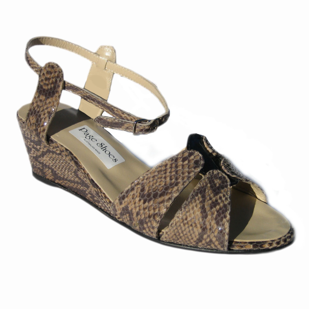 Soleil High Wedge Camel Black Rattler