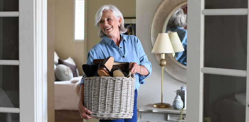 Website Featured Image Mum with Basket